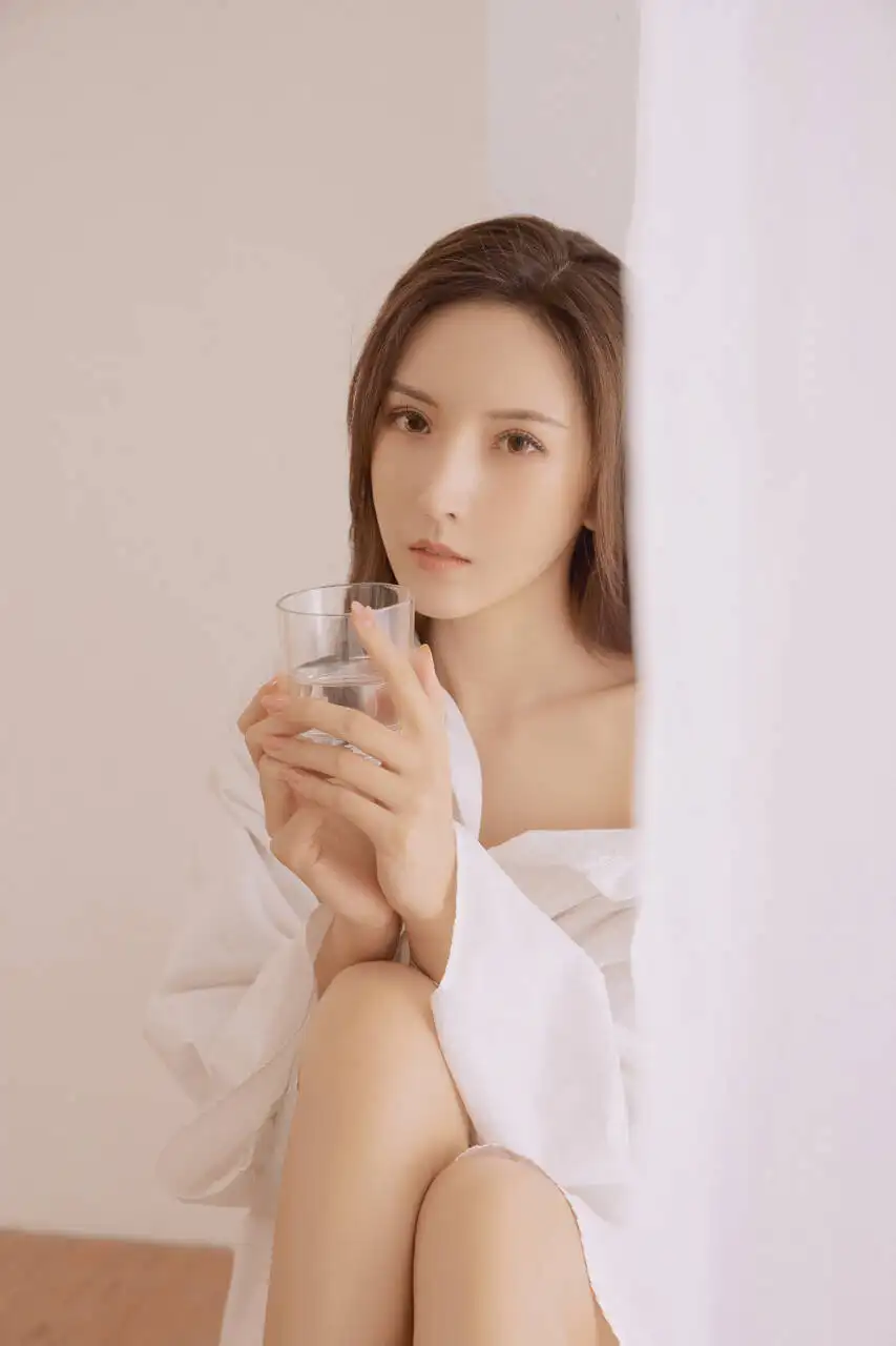 中国澳门贵阳私人伴游幼师费费子