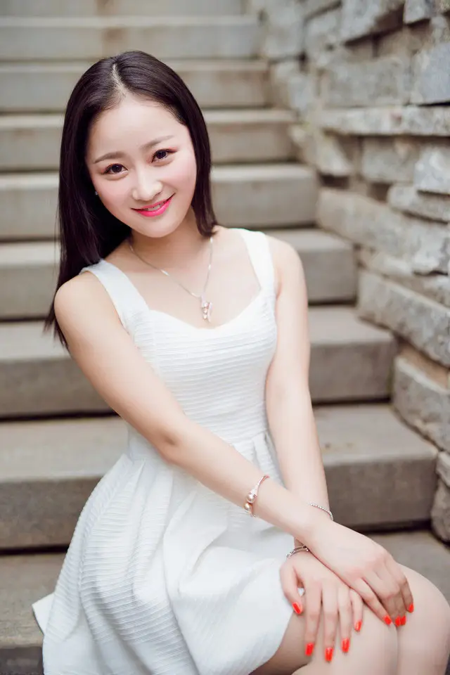 中国澳门温州私人伴游商务伴游乔妹的联系方式！