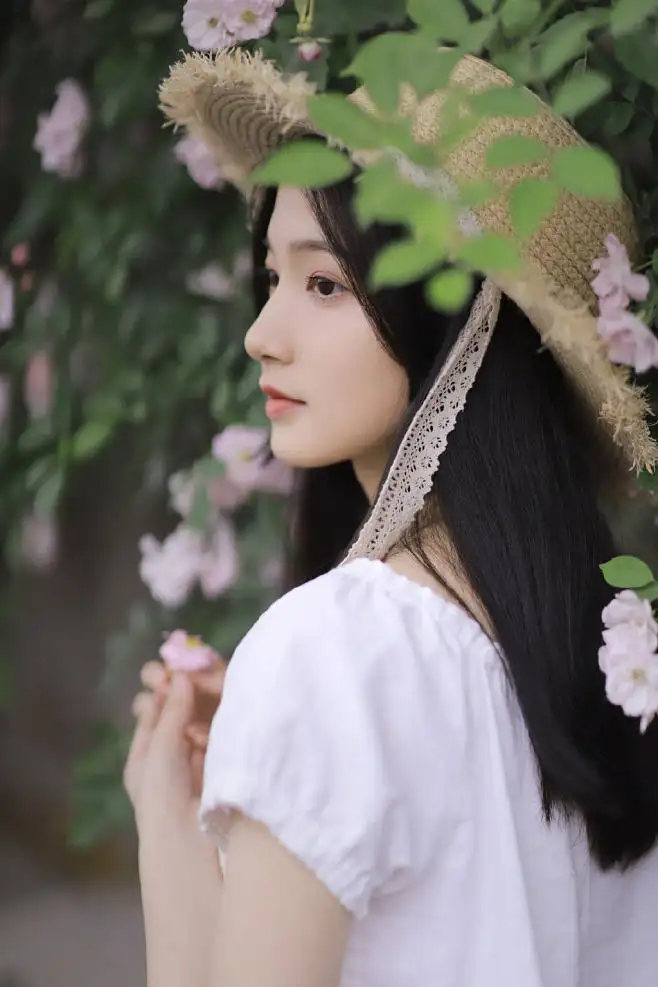 中国澳门喀什私人伴游李菲儿