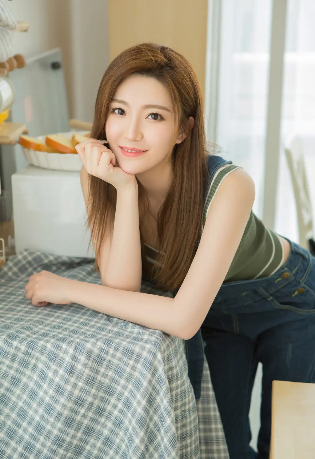 中国澳门衢州伴游钟欣蕊