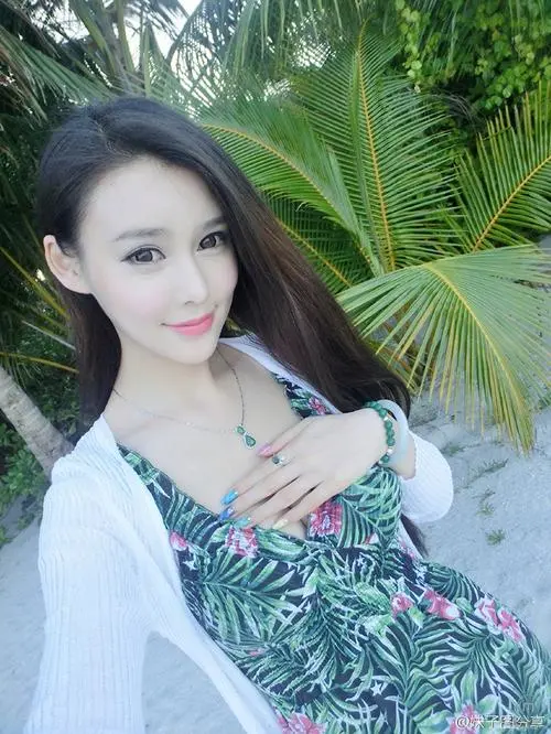 中国澳门柳州伴游张莉