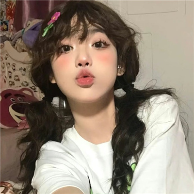 中国澳门伴游女生卞寄蕾的资料
